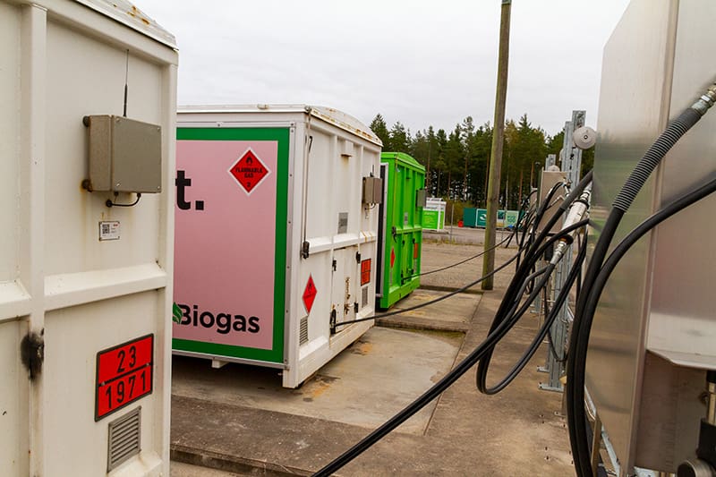 Automatisk fyllning av gasflak hos Alvesta Biogas.